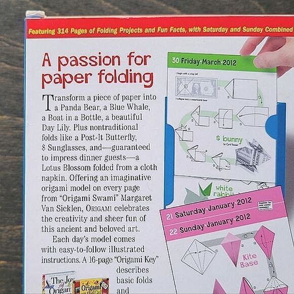 NWT Origami page-a-day 2012 calendar - Picture 8 of 11